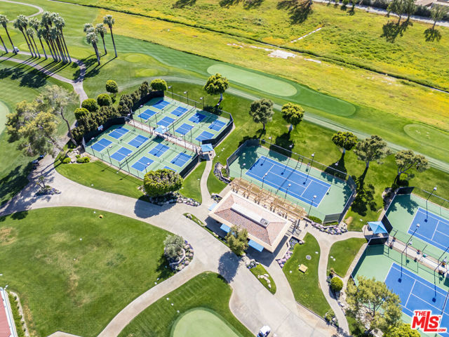 7 Churchill Lane, Rancho Mirage CA: https://media.crmls.org/mediaz/7086cad0-7050-46a5-99b3-11444d9b0918.jpg