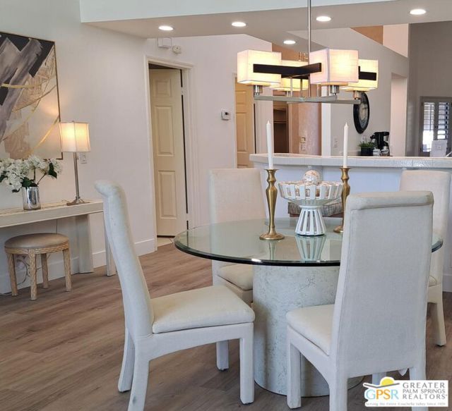 307 Appaloosa Way, Palm Desert CA: https://media.crmls.org/mediaz/708749dd-e09f-48ce-9b38-47632f3a2d09.jpg