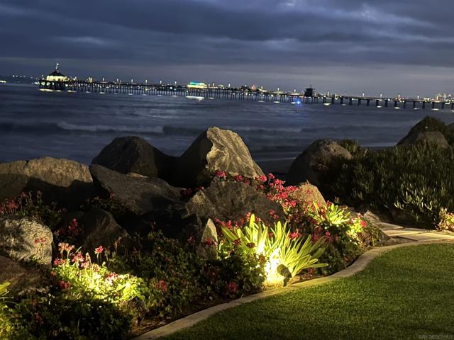 1288 Seacoast Dr., Imperial Beach CA: https://media.crmls.org/mediaz/708870be-3926-46d8-bf4a-2f4e2bb10ca8.jpg