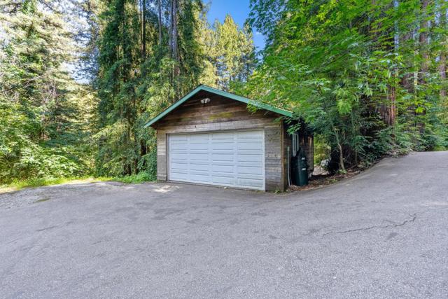 15040 Fern Avenue, Boulder Creek CA: https://media.crmls.org/mediaz/7088ebad-3acc-4a59-ae5b-d1ae2484e990.jpg