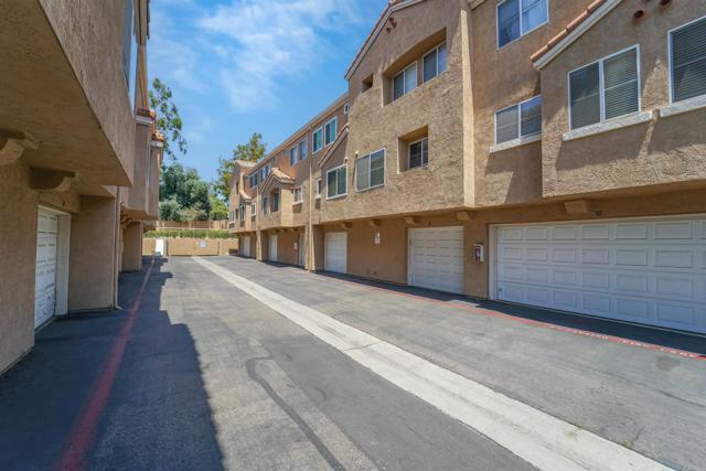 Image 18 of 20 For 13804 Pinkard Way 38
