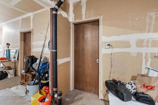 1227 Woodside Road, Redwood City CA: https://media.crmls.org/mediaz/7089404e-c454-4f68-98c9-f54edd383a39.jpg