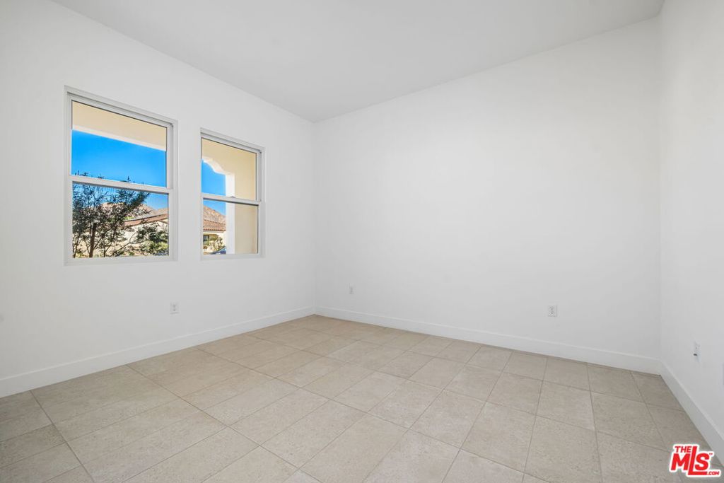 MLS #25613907 image #43