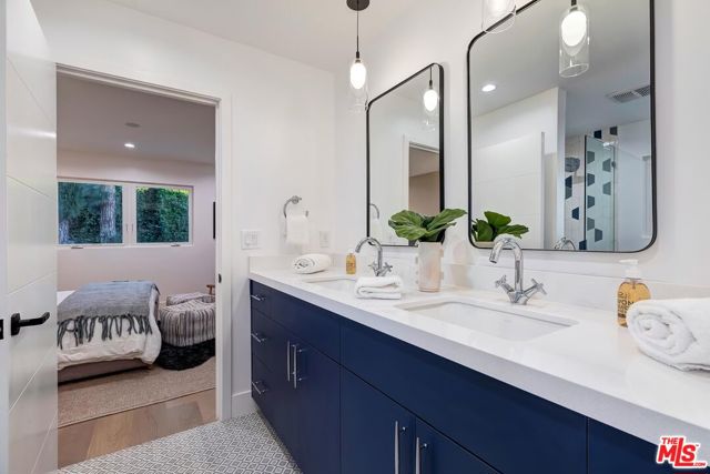 3528 Walnut Avenue, Manhattan Beach, California 90266, 5 Bedrooms Bedrooms, ,3 BathroomsBathrooms,Residential,Sold,Walnut,23238455
