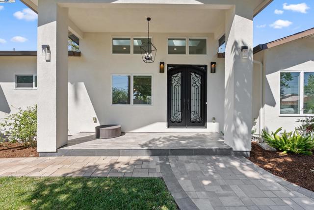 12763 Camrose Ave, Saratoga CA: https://media.crmls.org/mediaz/708a18d6-478d-4d71-b88b-c9ee45da49b7.jpg