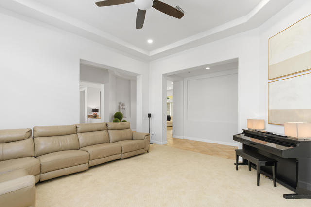 Image 18 of 44 For 1 Toscana Way
