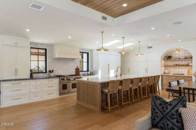4435 Encinas Drive, La Canada Flintridge CA: https://media.crmls.org/mediaz/708b89d4-80ec-4b61-9f0b-2e319d18e2c3.jpg