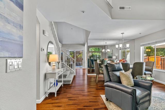 308 Sidesaddle Circle, Scotts Valley CA: https://media.crmls.org/mediaz/708bc9b1-ea14-4316-8fde-98bc198c14e6.jpg