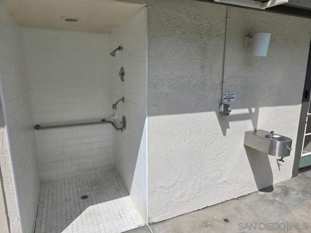 8644 New Salem St, San Diego CA: https://media.crmls.org/mediaz/708bdb98-6b33-4c82-8d38-548283b44b5e.jpg