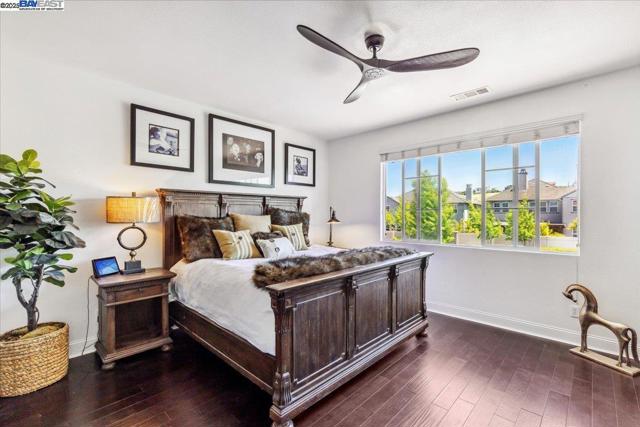 366 Karelian St, Danville CA: https://media.crmls.org/mediaz/708c17de-e5f8-4b46-b6c2-71060fbfc283.jpg