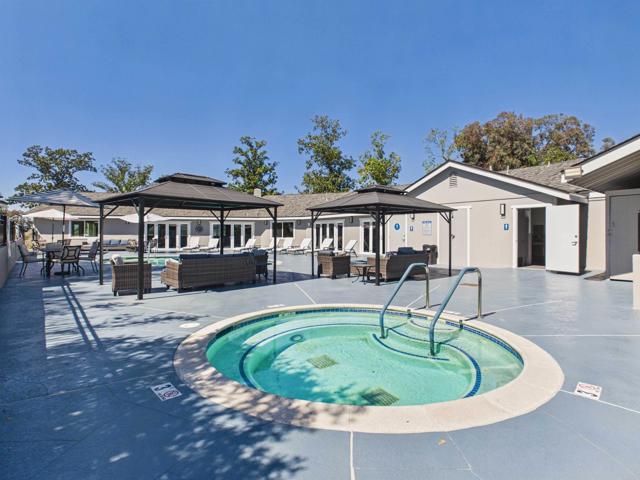 Detail Gallery Image 12 of 48 For 18218 Paradise Mountain Rd #220,  Valley Center,  CA 92082 - 3 Beds | 2 Baths