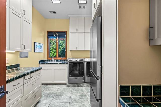 132 Vista Monte, Palm Desert CA: https://media.crmls.org/mediaz/708c804a-cd8a-4424-a0f9-8ee350e5218d.jpg