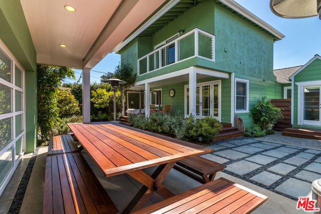 3734 Wade Street, Los Angeles CA: https://media.crmls.org/mediaz/708cf3bb-bbb8-4158-a6b3-74fa26a280e1.jpg