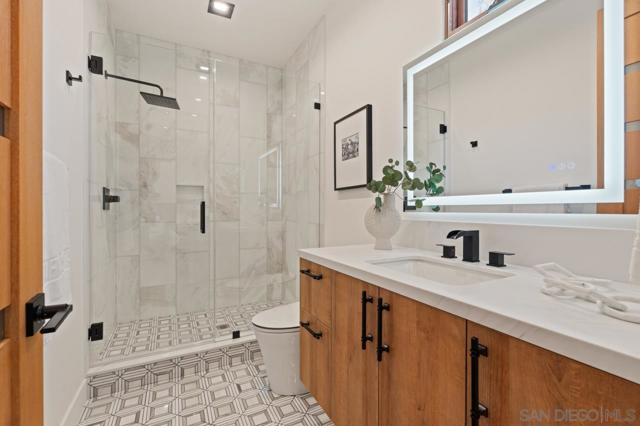 5758 Las Palomas, Rancho Santa Fe CA: https://media.crmls.org/mediaz/708dd405-a1b8-4078-aad8-9bf8f8bb6534.jpg