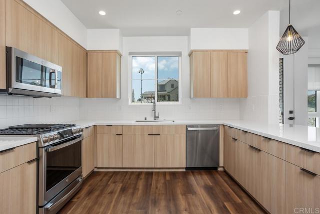 Detail Gallery Image 2 of 13 For 1227 Stonemark Place Adu,  Vista,  CA 92081 - 2 Beds | 1 Baths