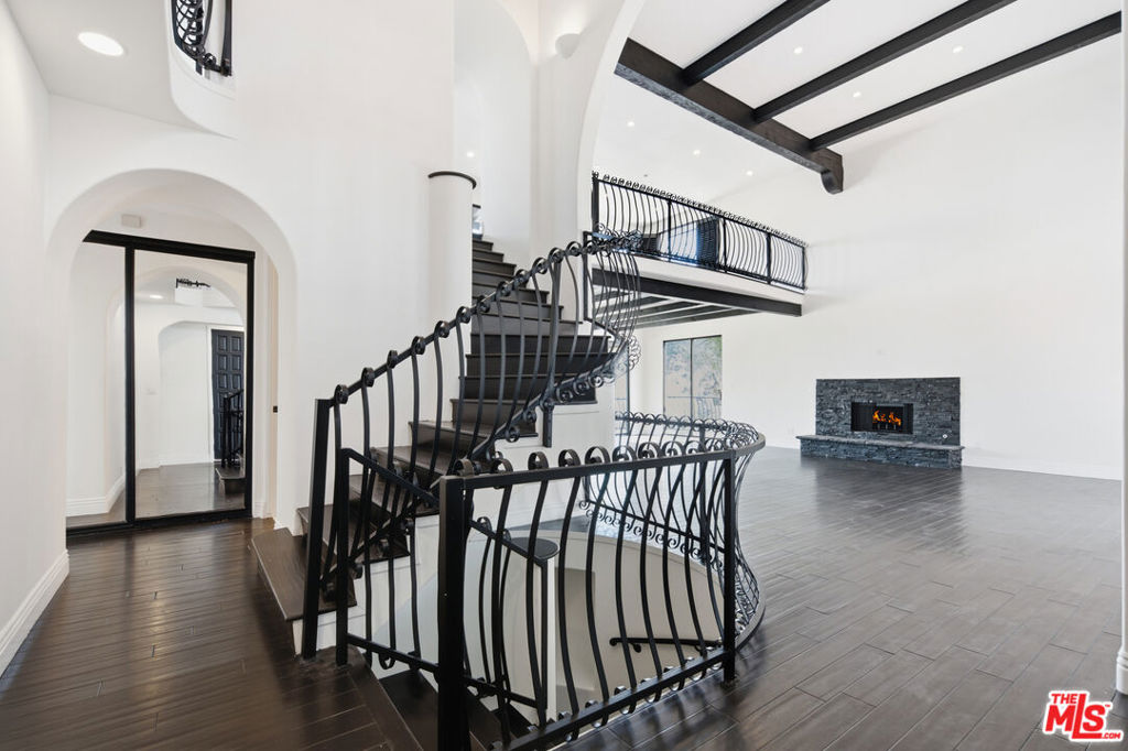 MLS #26838935 image #19