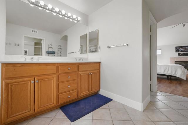 Image 23 of 35 For 29487 Georgetown Ln