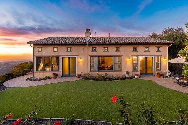 29472 Welk Highland Dr., Escondido CA: https://media.crmls.org/mediaz/7091a2a9-0e6c-4a2a-9562-eb26f5283bdb.jpg