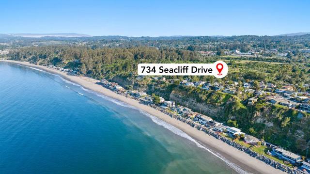 734 Seacliff Drive, Aptos CA: https://media.crmls.org/mediaz/709370e0-e0a2-4da8-9d1e-8b86a490b4ab.jpg