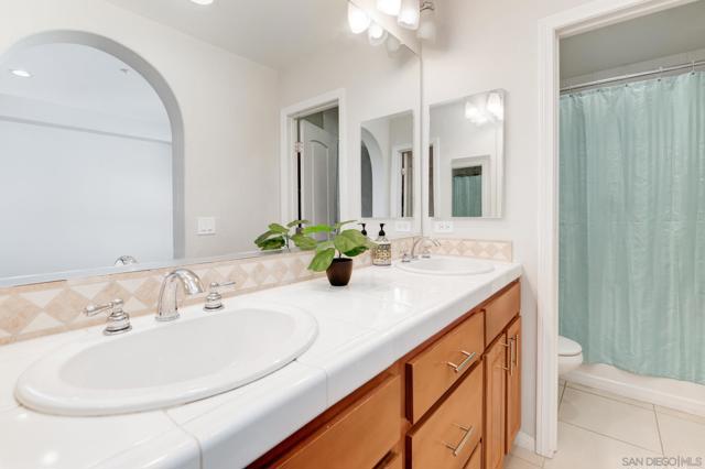 Image 19 of 31 For 7705 El Cajon Blvd  Unit 4