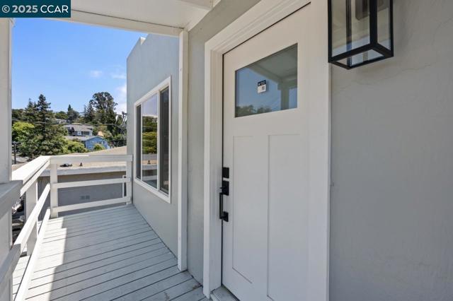 1923 Thompson Ln, El Sobrante CA: https://media.crmls.org/mediaz/709619cd-49af-4f1b-b094-2a6b2a6bace5.jpg