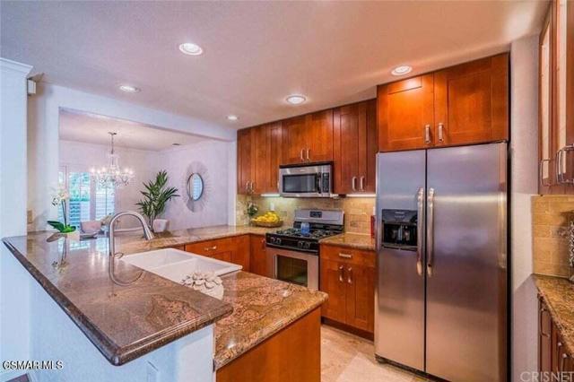 404 Via Colinas, Westlake Village CA: https://media.crmls.org/mediaz/709687b9-0c62-4ee9-8e0f-84aed0a5049b.jpg