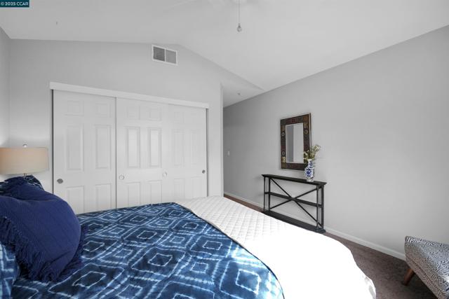 314 Skyline Dr, San Ramon CA: https://media.crmls.org/mediaz/7097280e-cd86-4e2f-b7af-614dd64aa468.jpg