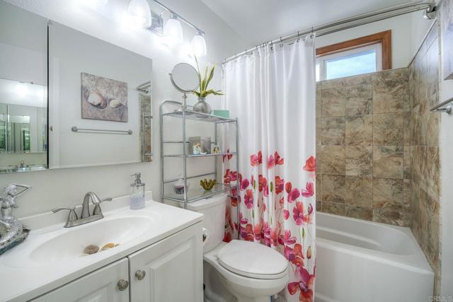 Detail Gallery Image 22 of 33 For 3733 Gail Dr, Oceanside,  CA 92056 - 2 Beds | 1 Baths