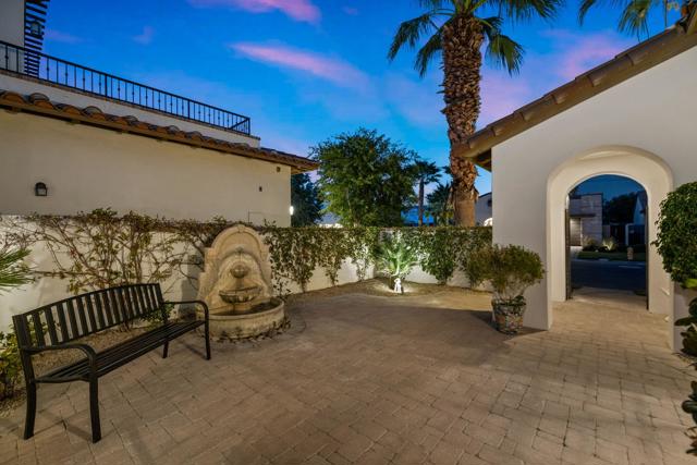 50831 Cereza, La Quinta CA: https://media.crmls.org/mediaz/7098cd4d-054c-4237-8bc6-5dd8a9df2a6c.jpg