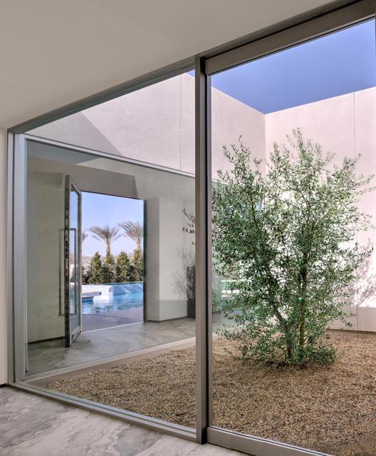 16 Via Linea, Rancho Mirage CA: https://media.crmls.org/mediaz/7098d60e-8043-4374-99a4-2088229b636d.jpg