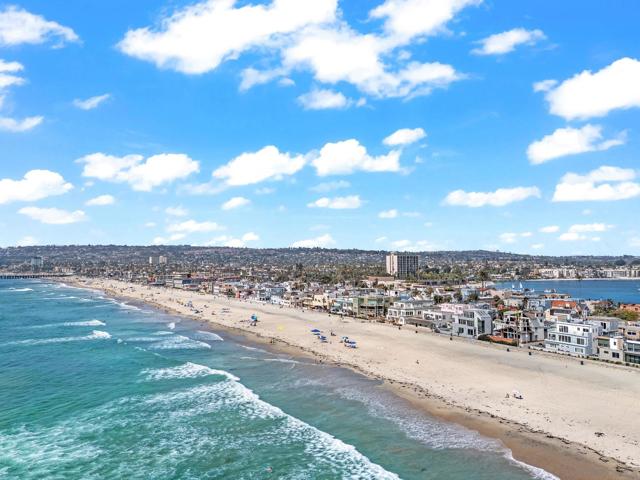 3879 Ocean Front Walk, San Diego, California 92109, 4 Bedrooms Bedrooms, ,4 BathroomsBathrooms,Single Family Residence,For Sale,Ocean Front Walk,240019098SD