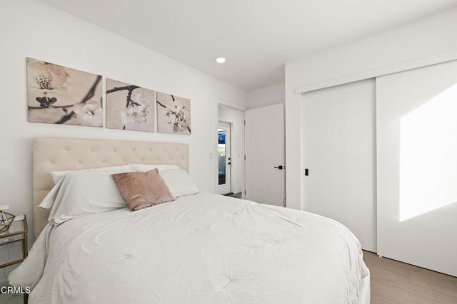 Detail Gallery Image 12 of 15 For 3221 W Robinson Lane Ln, Los Angeles,  CA 90026 - 3 Beds | 2/1 Baths