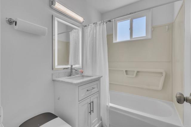 1545 Meadow, El Cajon CA: https://media.crmls.org/mediaz/7099a355-3dbd-4dcb-bbee-b0ee7b976bf4.jpg