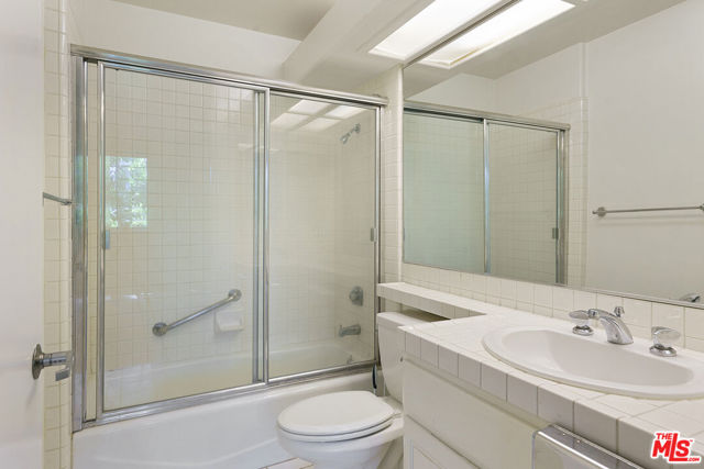 1875 BEVERLY GLEN, Los Angeles CA: https://media.crmls.org/mediaz/7099d6fa-3977-451c-a76f-1b76bd4ffff7.jpg