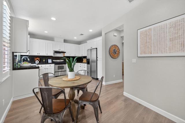 1220 Kelley Way, Santa Clara CA: https://media.crmls.org/mediaz/7099ee86-11ff-4b4f-8509-007c8ade7413.jpg
