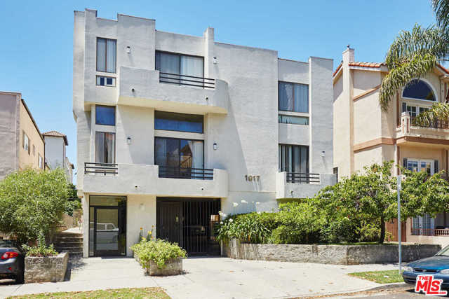 1917 Manning Ave #4, Los Angeles, CA 90025