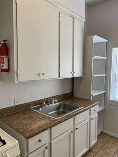 144 N Grant Street, Stockton CA: https://media.crmls.org/mediaz/709a997e-d153-4d3d-a7c5-5fbe7b1d1fe0.jpg