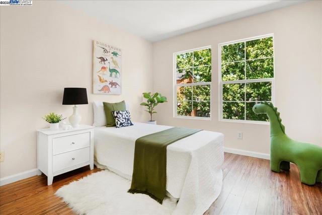 3583 Madison Cmn, Fremont CA: https://media.crmls.org/mediaz/709af30e-b07a-4e7e-a996-48dd444cf555.jpg