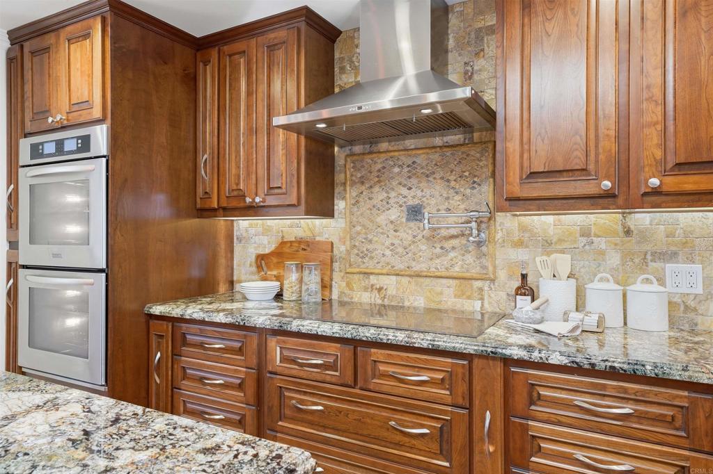 1045 Cima Dr - photo 11