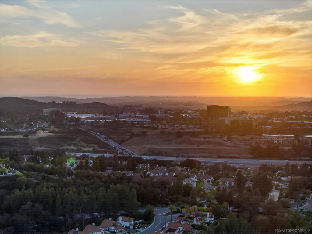 https://media.crmls.org/mediaz/709bcc2c-e1e9-4ecf-857b-392001790ab7.jpg?preset=X-Large