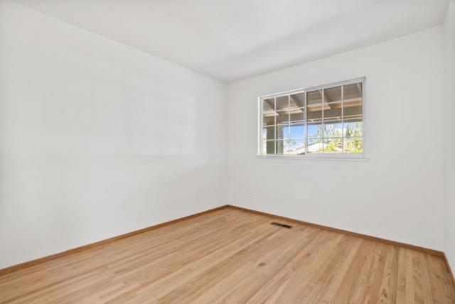 1429 Kyle Court, Sunnyvale CA: https://media.crmls.org/mediaz/709dadc7-f0b8-478b-a65a-fe96a49383f4.jpg