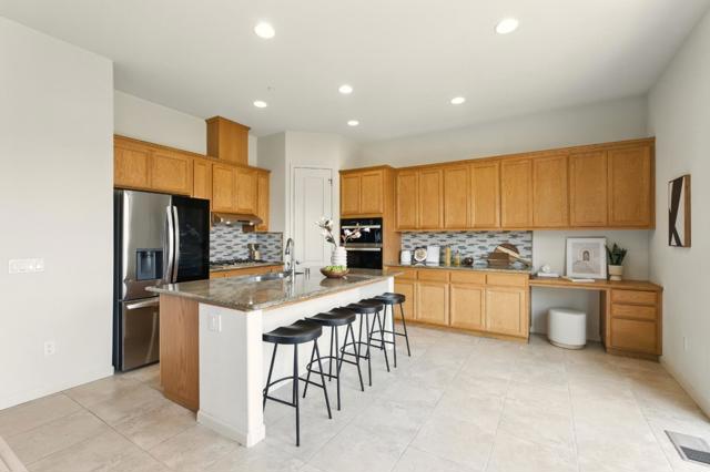 23022 Palazzo Del Kayla, Hayward CA: https://media.crmls.org/mediaz/709db1d3-8707-41ed-ae7c-d0db5a63dd58.jpg