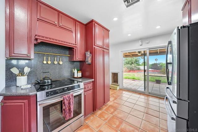 321 North Lane, El Cajon CA: https://media.crmls.org/mediaz/709deb2b-ff5d-4a72-9240-e8562ba927b7.jpg