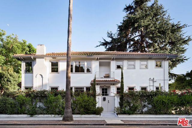 5850 Foothill Drive, Los Angeles CA: https://media.crmls.org/mediaz/709e39bf-3f46-4122-b5ec-1e5c891f7d3c.jpg