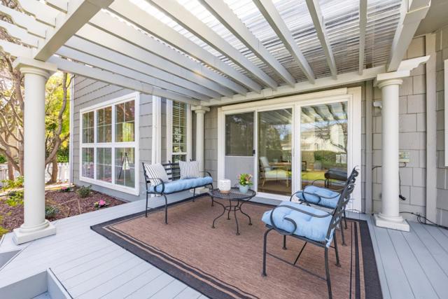 21 Pinehurst Lane, Half Moon Bay CA: https://media.crmls.org/mediaz/709e57a1-e5e8-4549-a526-84056d4cd909.jpg