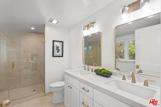 10531 Woodbridge Street, Toluca Lake CA: https://media.crmls.org/mediaz/709e5a02-bdd4-4478-a331-d8649f372ac9.jpg