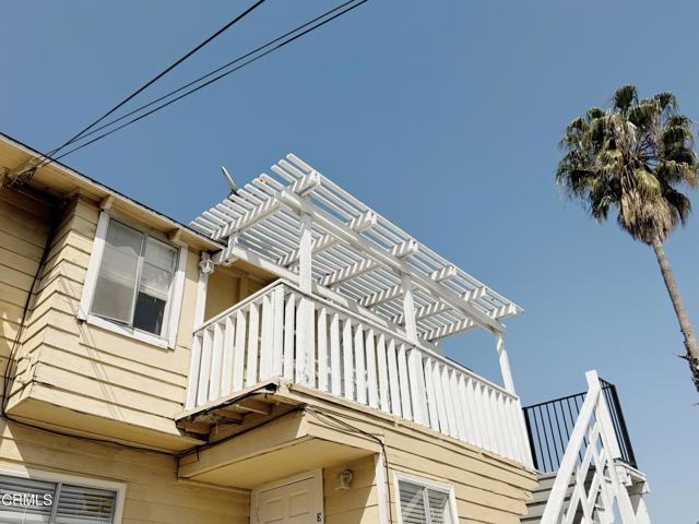 Detail Gallery Image 1 of 13 For 1827 Santa Ynez St #F,  Los Angeles,  CA 90026 - 1 Beds | 1 Baths