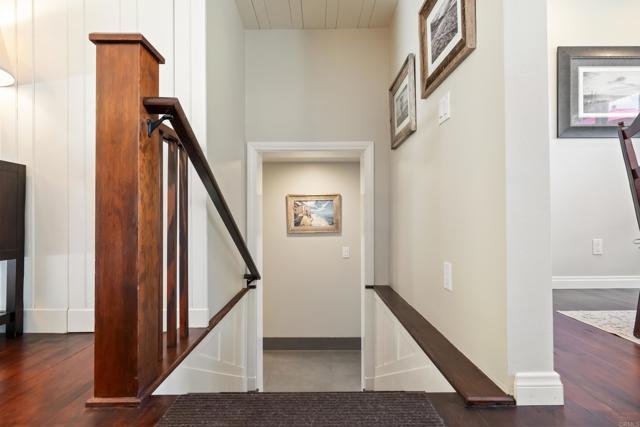 1567 Crest Drive, Encinitas CA: https://media.crmls.org/mediaz/709e7b89-6bc4-4a66-855c-81dca2b0ed4c.jpg
