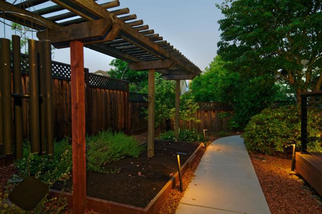 6536 Leyland Park Drive, San Jose CA: https://media.crmls.org/mediaz/709eaba2-d12e-4770-a6f4-f0452bfcaa21.jpg