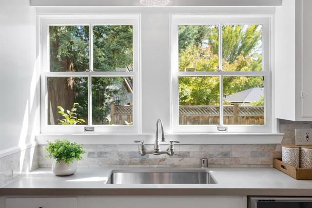 48 Turnsworth Avenue, Redwood City CA: https://media.crmls.org/mediaz/70a09784-3837-43ca-969e-1c0496054a4d.jpg